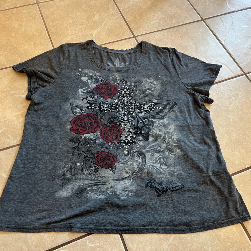 MXM women’s tshirt size 1X, floral and rhinestone design.